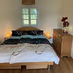 Naturfreundehaus Wallersee לינה וארוחת בוקר Helming