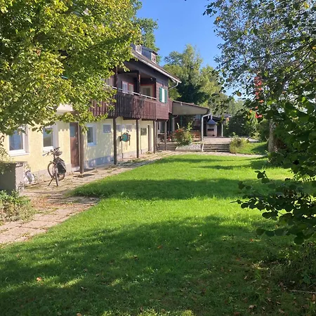 לינה וארוחת בוקר Naturfreundehaus Wallersee Helming