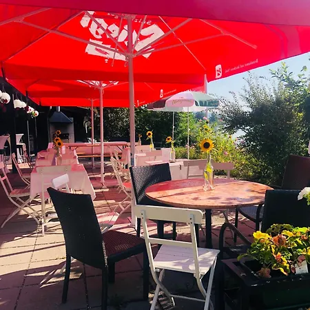 Bed & Breakfast Naturfreundehaus Wallersee Helming