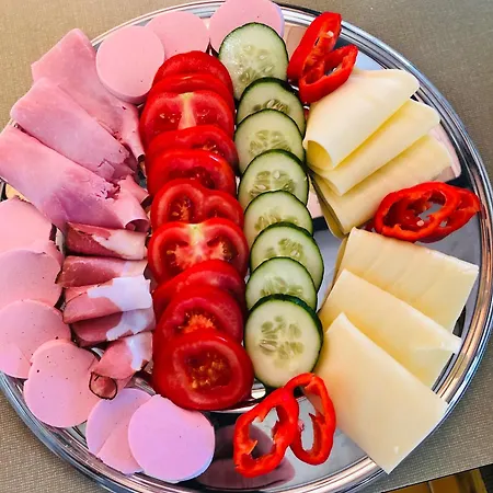 Bed & Breakfast Naturfreundehaus Wallersee Helming