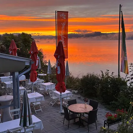 Naturfreundehaus Wallersee Helming